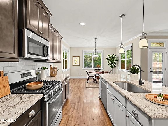 3rd image of 12312 Bunchgrass Lane