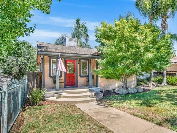 1107 E Brown Ave, Fresno, CA 93704