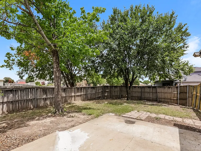 2628 Hidden Springs Dr — Photo 15
