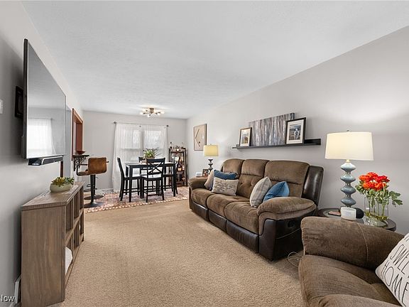5th image of 8220 Lancaster Dr