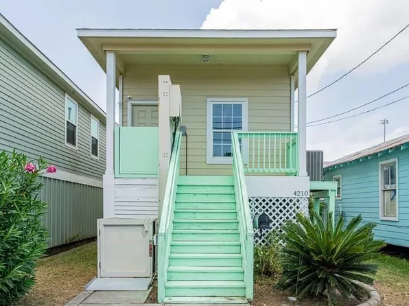 4210 Church St, Galveston, TX 77550