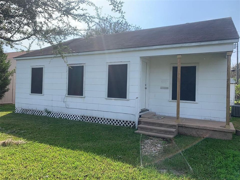 1st image of 1407 N Avenue F