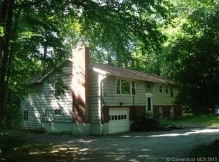 65 Lynwood Rd, Mansfield, CT 06268