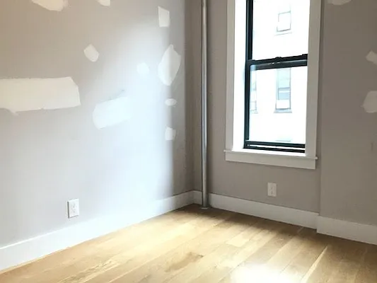 Rented by Beekman Street Realty | media 19