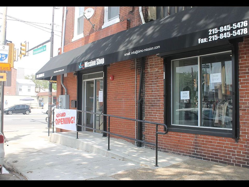 1st image of 800 E Girard Ave