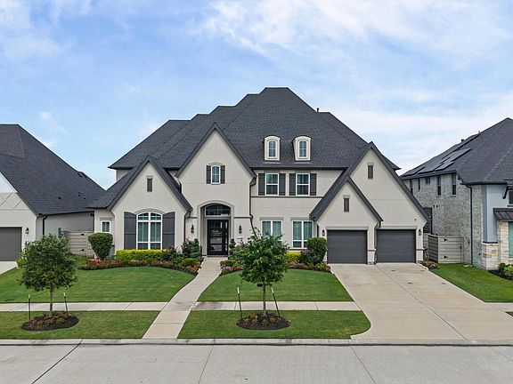 2nd image of 4923 Grapevine Ln