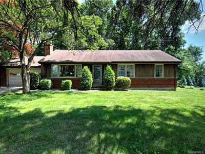 110 Lounsbury Rd, Trumbull, CT, 06611