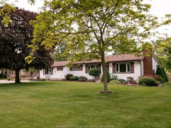 1174 Heritage Rd, Kingsville, ON N9Y 2E6