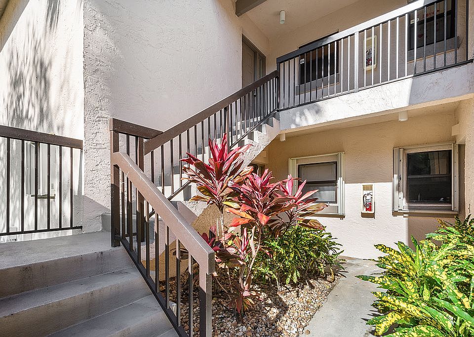 1st image of 3319 NW 47th Ave