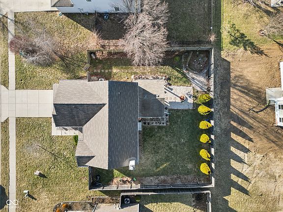 3rd image of 8352 Alcona Dr