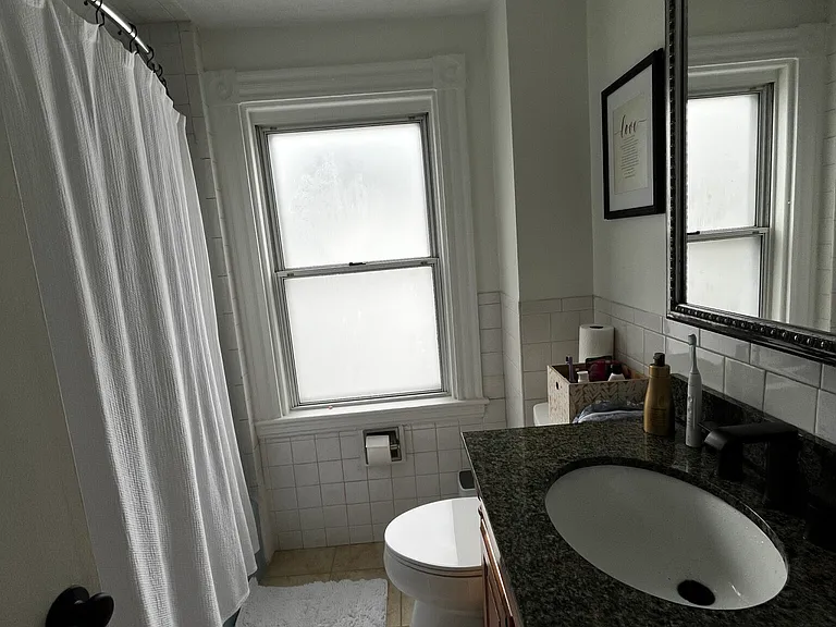53 Henderson St — Photo 17