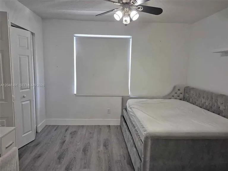 5820 SW 58th Ct — Photo 6
