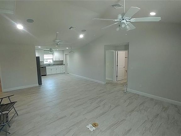 5th image of 1238 NW 20th St