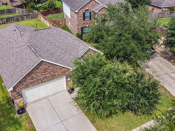 2nd image of 21910 Field Green Dr