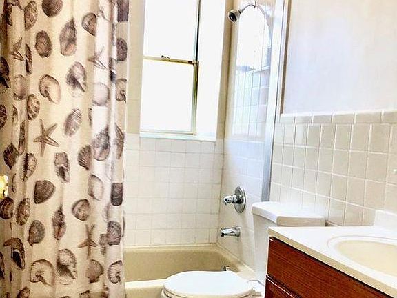4th image of 1573 73rd St