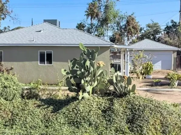 4613 E Clinton Ave, Fresno, CA 93703