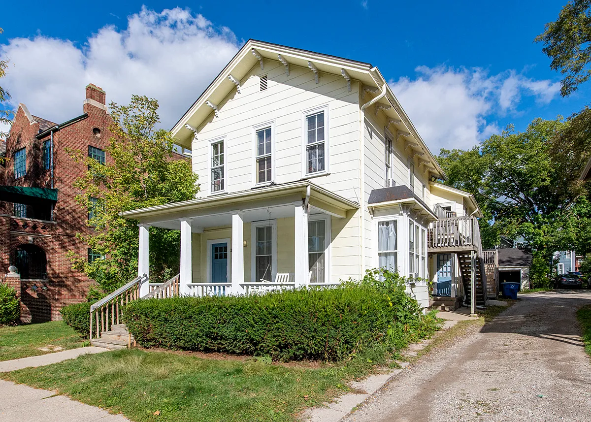 Building Photo - 316 N State St
