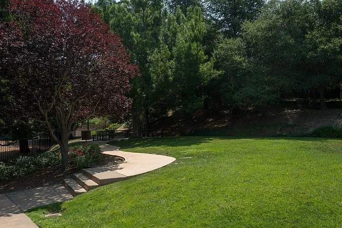 2865 Morgan Dr — Photo 44