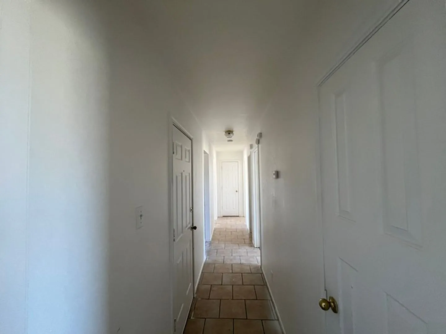 Single Family 3 bedroom — Photo 4