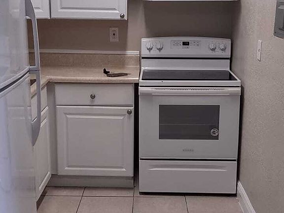 3rd image of 505 NW 177th St #1-106-1