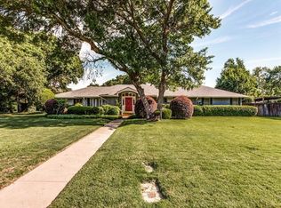 4911 Crooked Ln, Dallas, TX 75229
