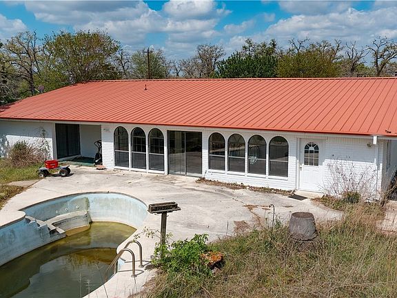 4th image of 27 Schaefer Rd