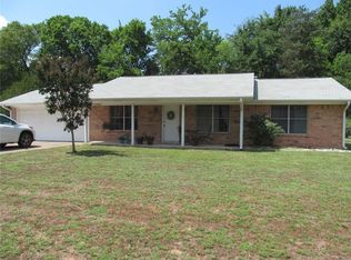 302 Sara Dr, Winnsboro, TX 75494