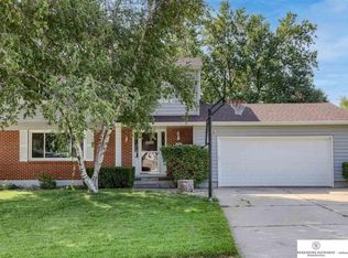 12787 Grover St, Omaha, NE 68144