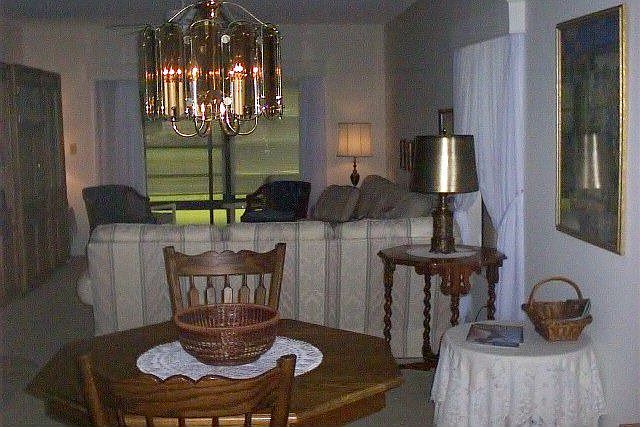 Spacious Dining and Living Room