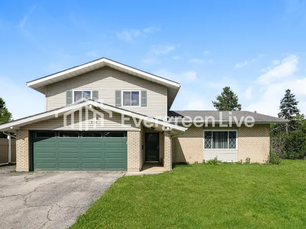 320 Blairwood Dr, Dayton, OH 45426