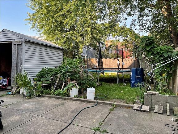 5th image of 39 Condon Ave
