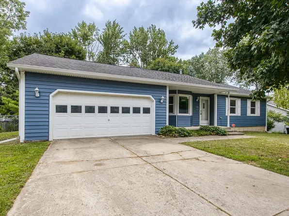 948 McClellan St, Lake Orion, MI 48362