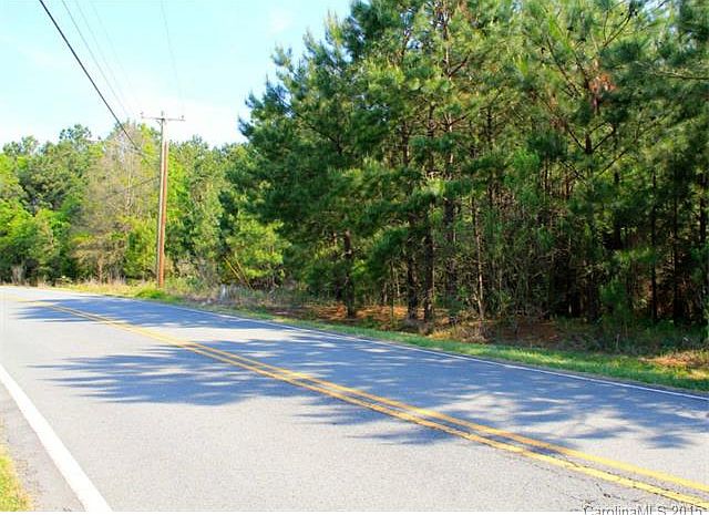2nd image of 1575 Earnhardt Rd