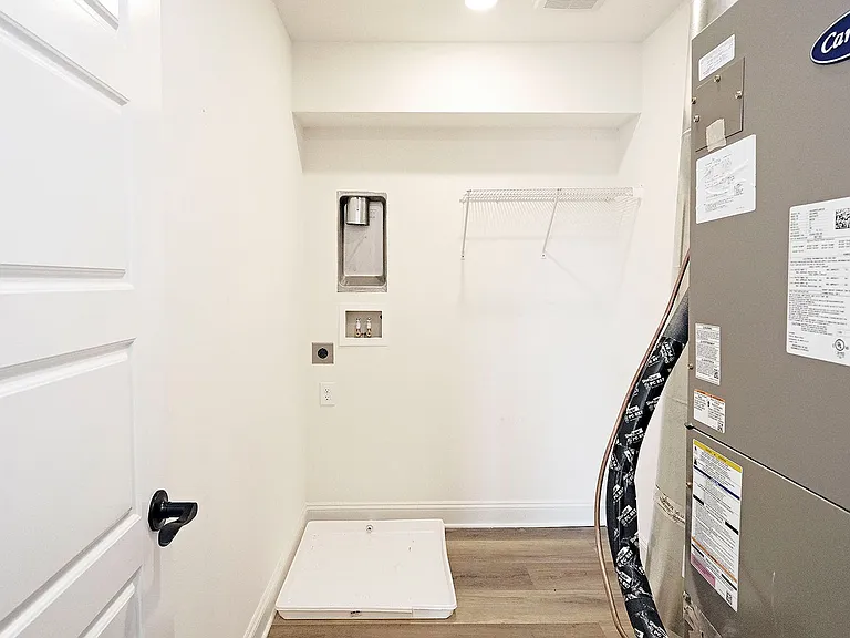 6842 Chancery Ln — Photo 7