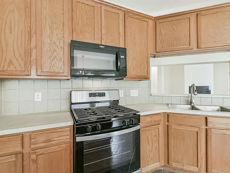 7 Heron Hollow Ct — Photo 15