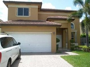 912 SW 155th Ct, Miami, FL 33194