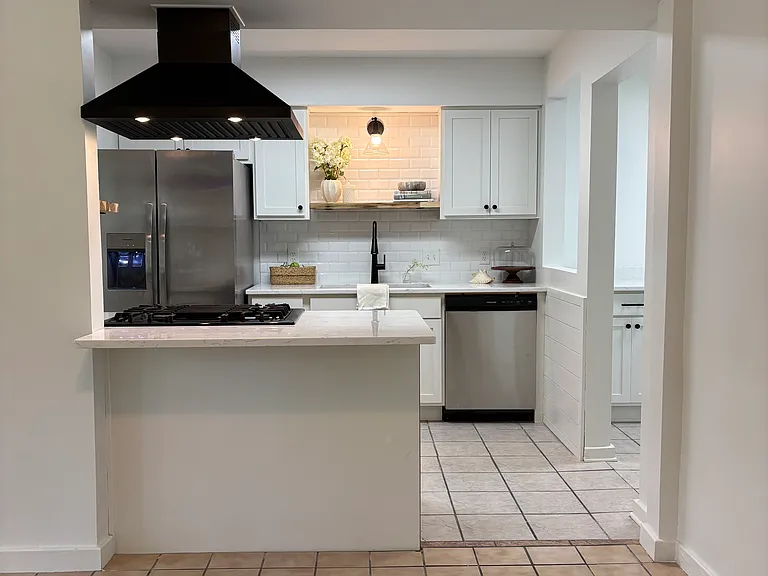 14 Bay Dr NE — Photo 20