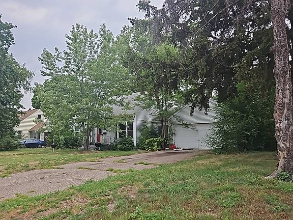 5th image of 3000 53rd Ave N