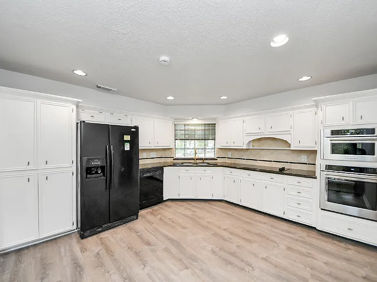 1023 Oyster Bay Dr — Photo 17