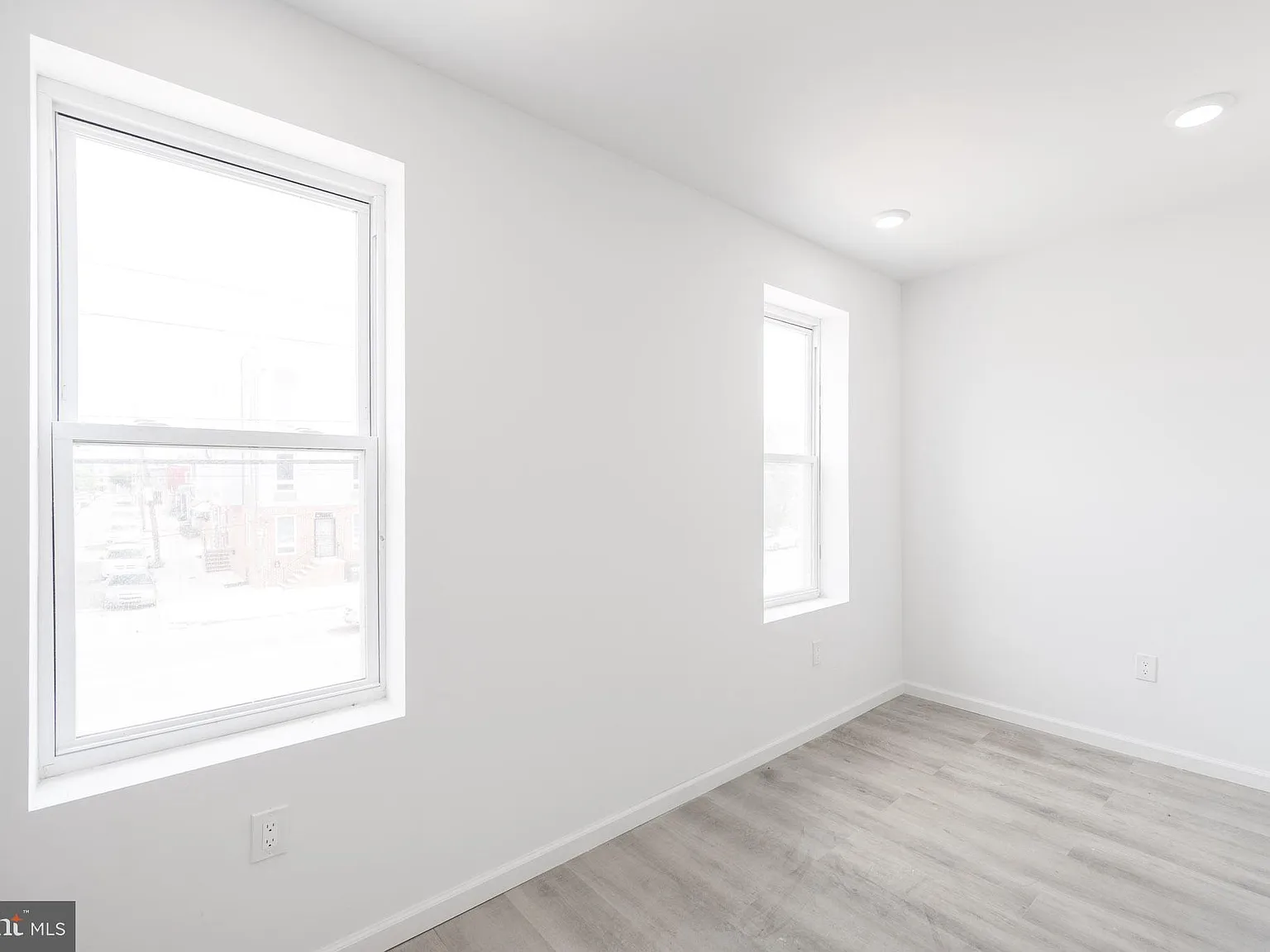 2 bed, 1.0 bath, $1,645 — Photo 4