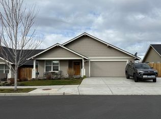 1779 NE 3rd St, Redmond, OR