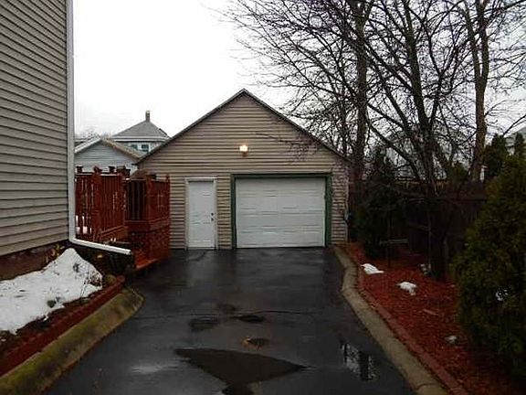 3rd image of 57 Parkland Ave