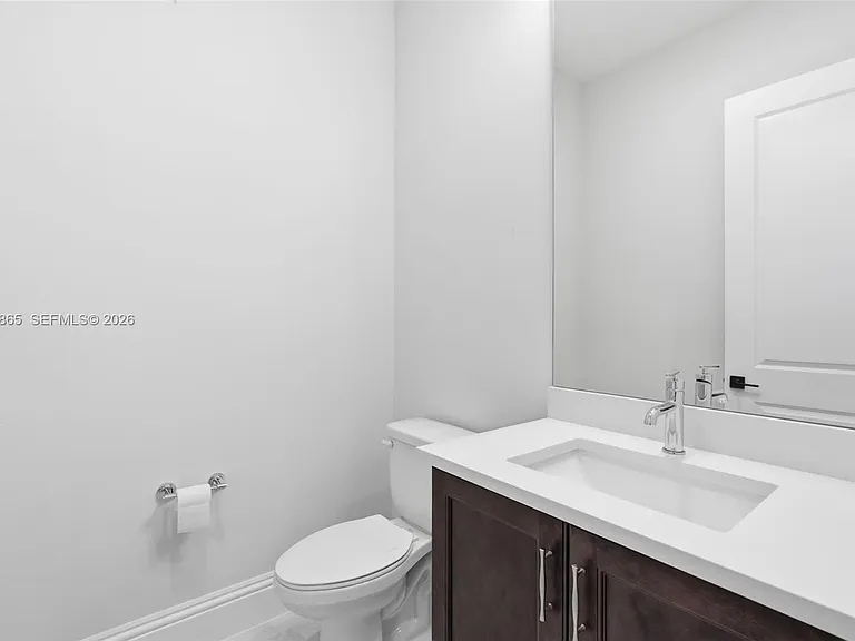 4662 Estates Cir — Photo 38