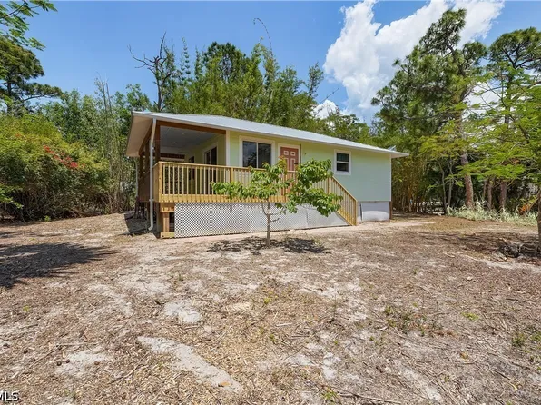 7322 Hibiscus Ave, Bokeelia, FL 33922