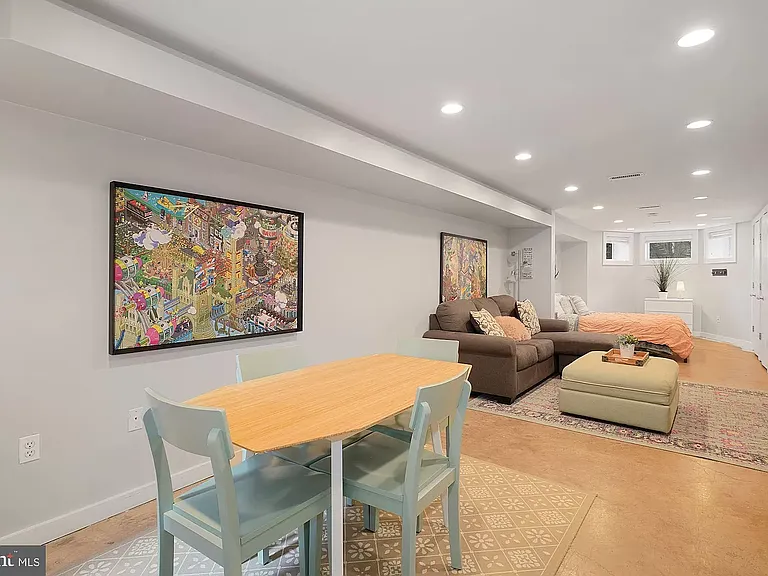 928 T St NW — Photo 23