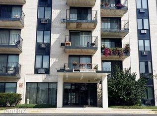 9098 Terrace Dr #1B, Niles, IL 60714