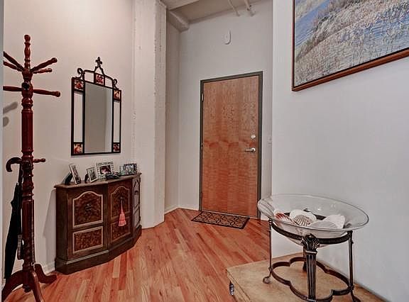 2nd image of 2015 Grand 523 Blvd #523