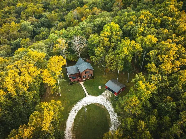 573 Highway E, Steelville, MO 65565