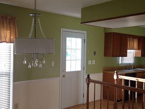 5th image of 2802 Summerfield Dr