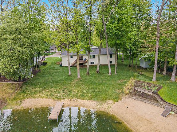 3rd image of 4754 Oak Lane Dr
